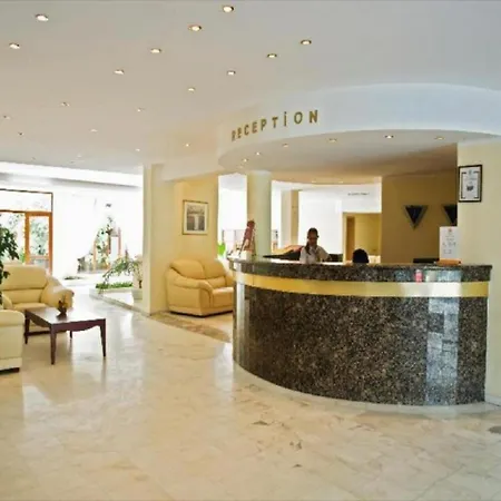 оазис парк ネセバル