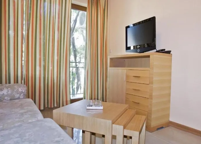 Отель оазис парк Несебр