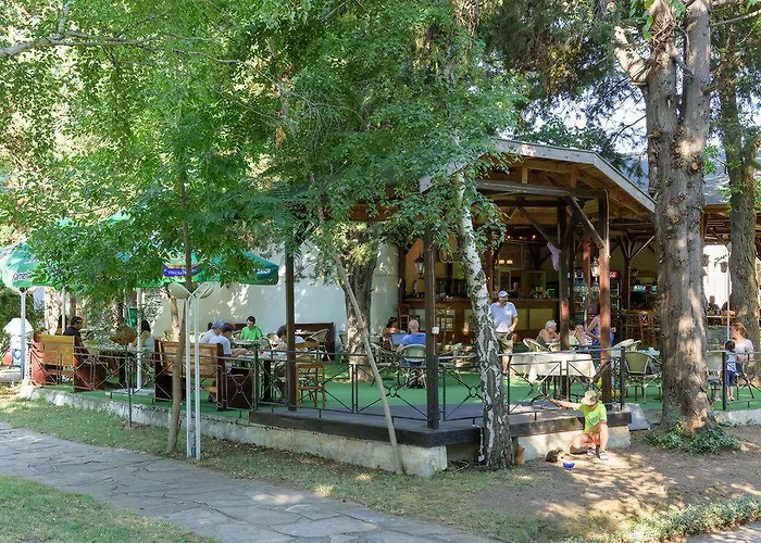 оазис парк Отель Несебр