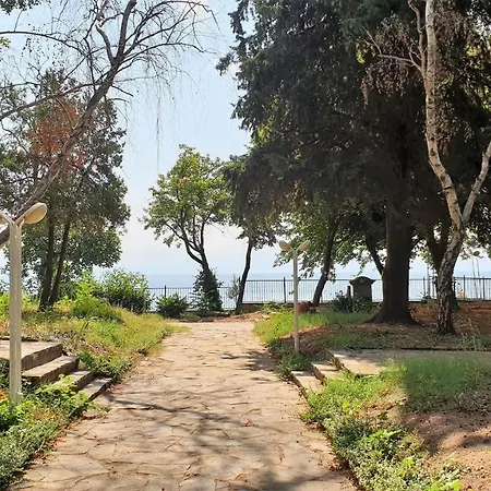 Хотел оазис парк 3*