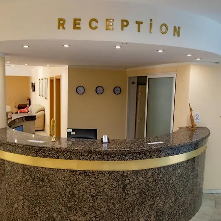 Hotel оазис парк 3*