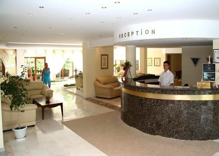 Hotel оазис парк 3*