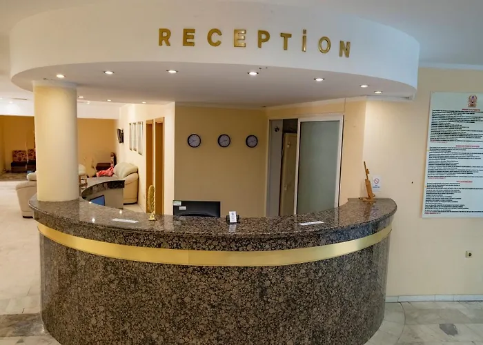 Hotel оазис парк 3*