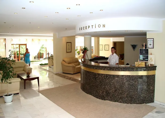 Hotel оазис парк 3*